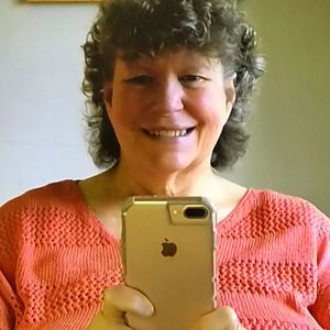 Meet your Posher, Becky